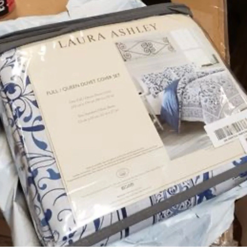 Laura Ashley Charlotte Blue Cotton Duvet Cover Set Blue - Queen- 3 Piece